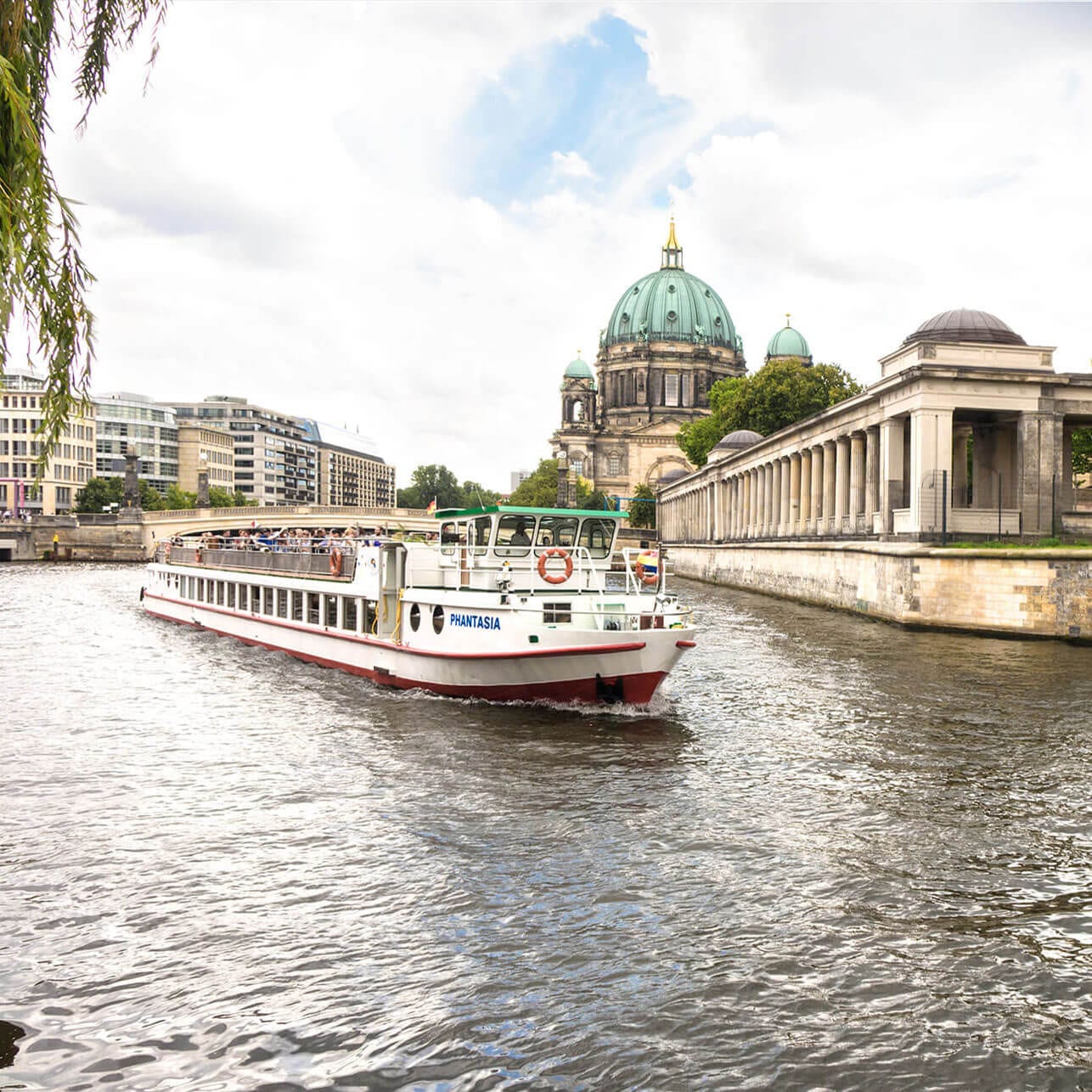 Spreefahrten Berlin Die Highlights vom Wasser aus erleben