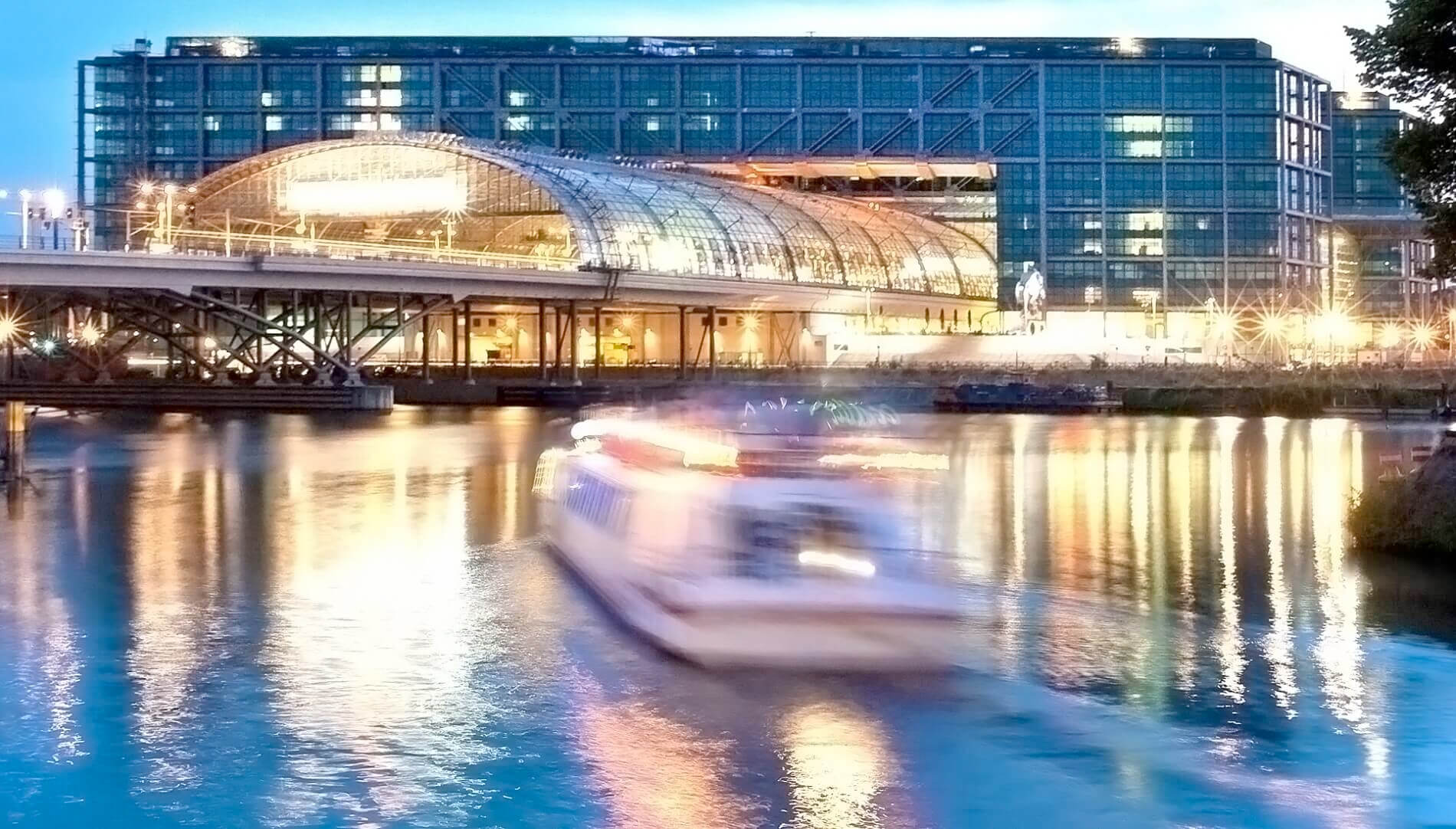 Berlin Boat Tour Night Berlin Boat Tour Night