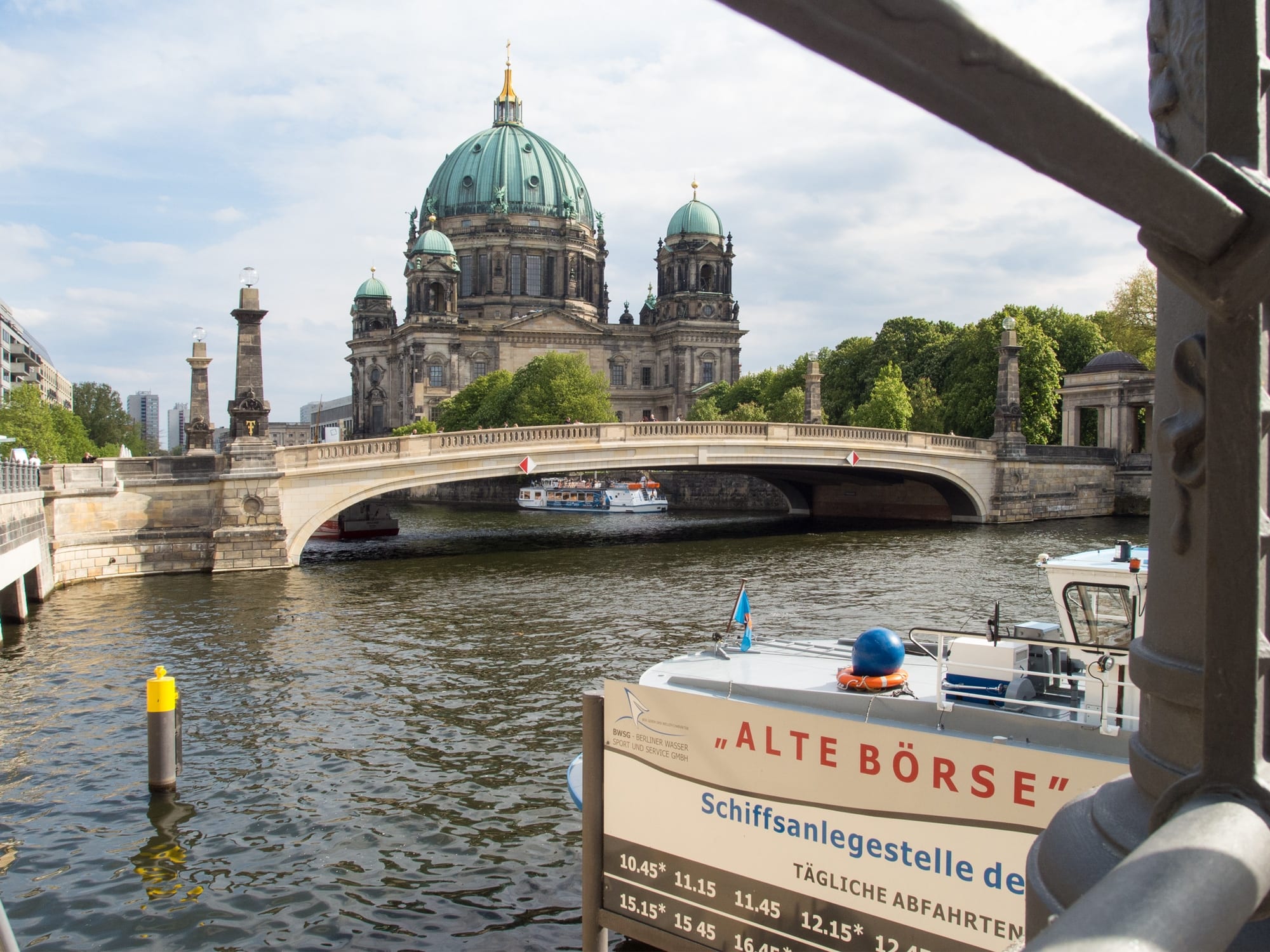Anlegestelle Alte Börse - eine mit Geschichte